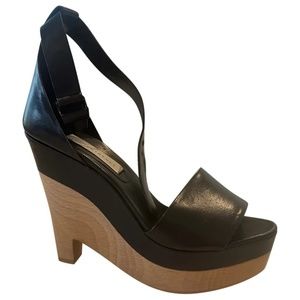 STELLA MCARTNEY WEDGE SANDALS. BLACK LEATHER. WOODEN SOLE. SIZE EU 39